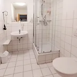 Rosen-hotel Otel