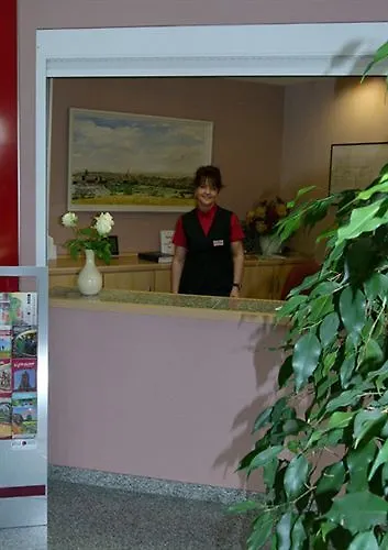 Rosen-hotel 3* Sangerhausen